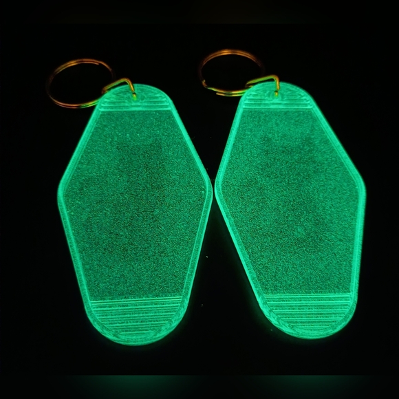 Motel Keychain Custom Retro Styled Glow-in-the-Dark Cat Keychain Set - Green - Picture 2 of 2